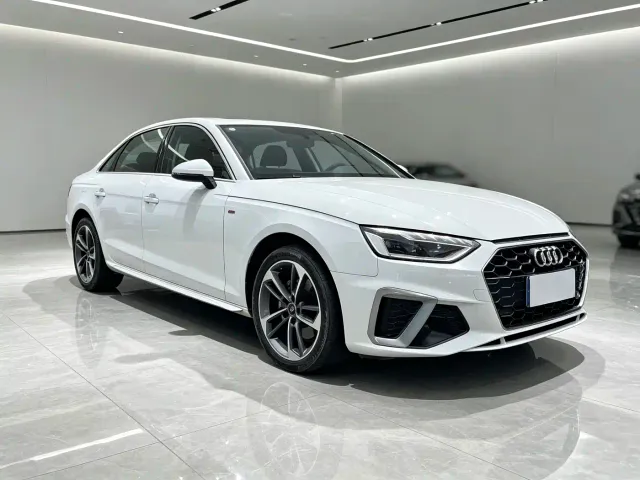 Audi A4L — Фото автомобиля 3