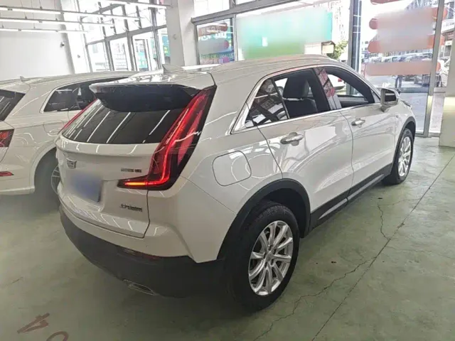 Cadillac XT4 — Фото автомобиля 6