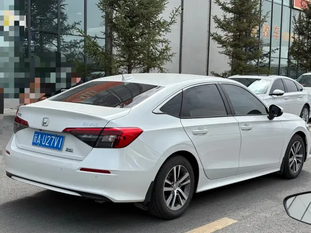 Honda Civic — Фото автомобиля 4