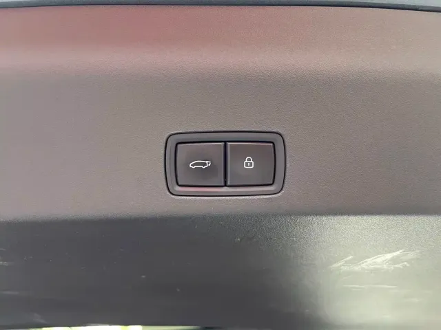 Li Auto Li Auto MEGA 2024 Ultra — Фото автомобиля 25