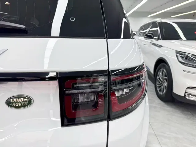 Land Rover Discovery Sport — Фото автомобиля 21