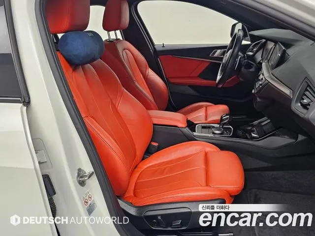 BMW 1 Series F40 — Фото автомобиля 10
