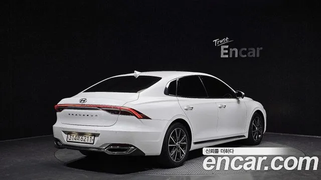 Hyundai Grandeur Новый Grandeur IG — Фото автомобиля 2
