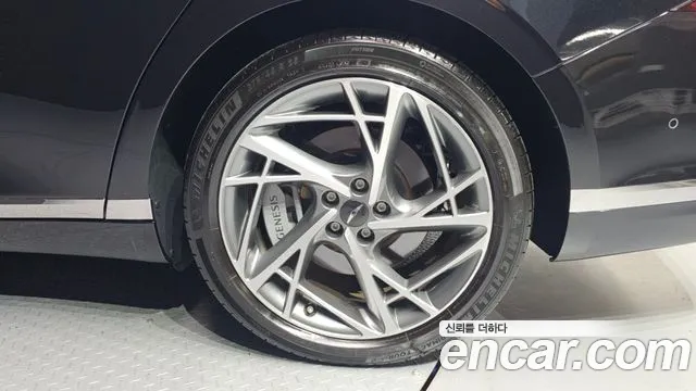 Genesis G90 RS4 — Фото автомобиля 6