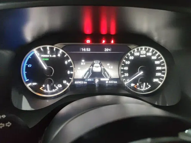 Nissan X-Trail — Фото автомобиля 7