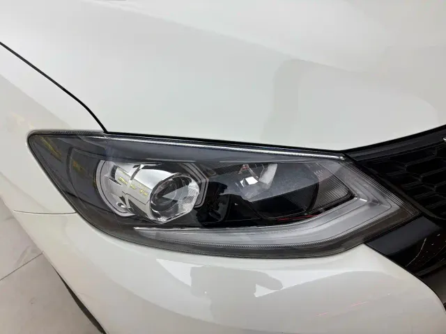 Nissan Tiida — Фото автомобиля 7