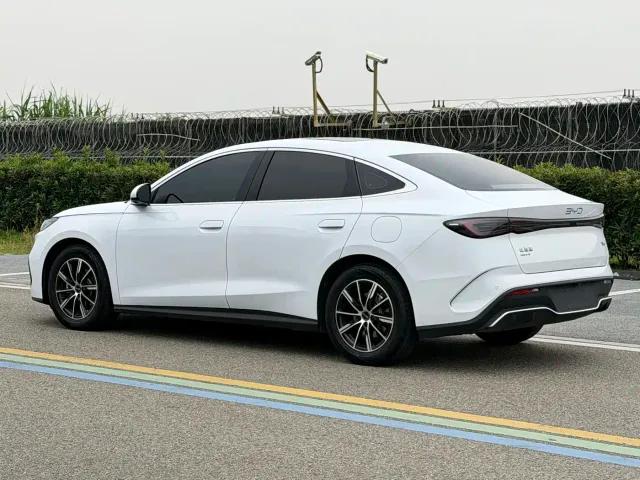 BYD Seal 06 — Фото автомобиля 7