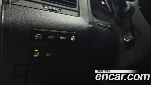 Lexus RX — Фото автомобиля 14