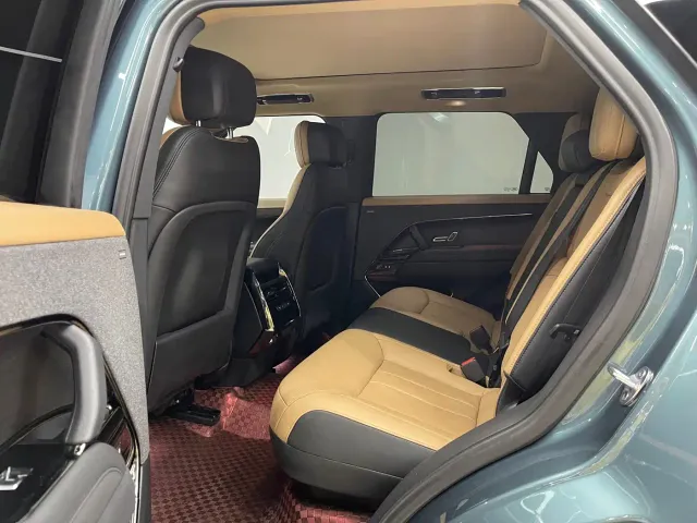 Land Rover Range Rover Sport — Фото автомобиля 15