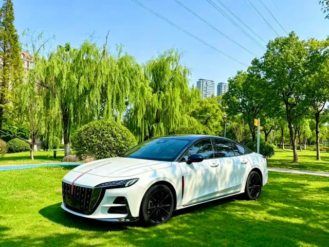 Фотография автомобиля — Hongqi H6