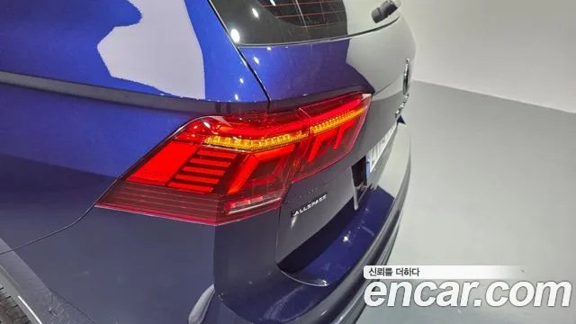 Volkswagen Tiguan — Фото автомобиля 22