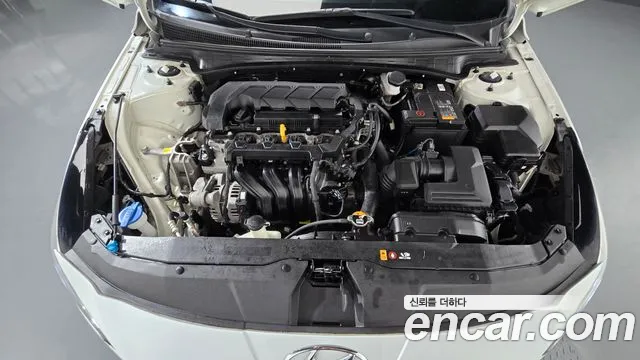 Hyundai Avante CN7 — Фото автомобиля 9