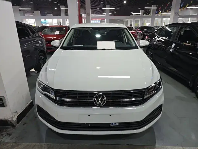 Volkswagen Bora — Фото автомобиля 2