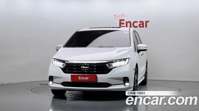 Honda Odyssey — Фото автомобиля 3