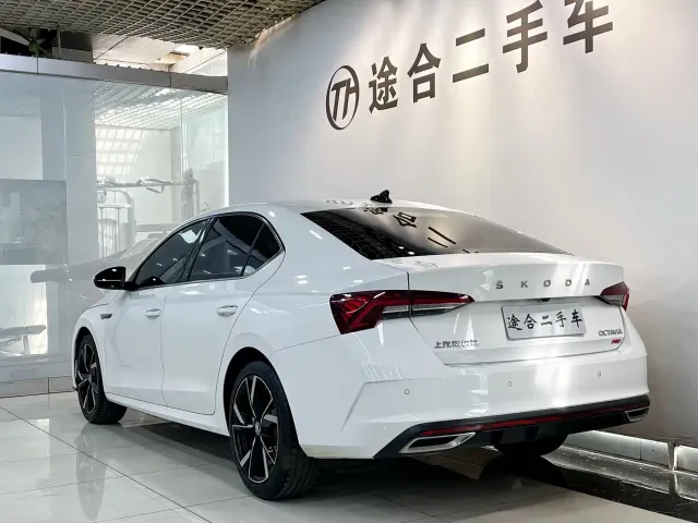 Skoda Octavia — Фото автомобиля 6