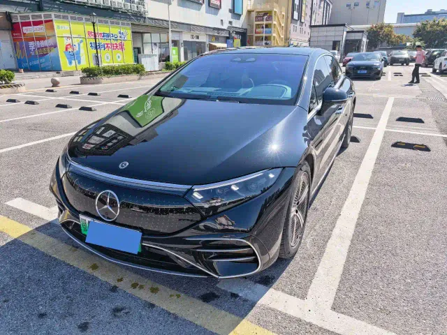 Mercedes-Benz EQS — Фото автомобиля 2