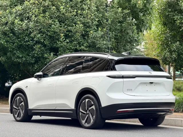 Nio ES6 — Фото автомобиля 4
