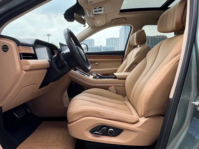 Aito M7 — Фото автомобиля 11