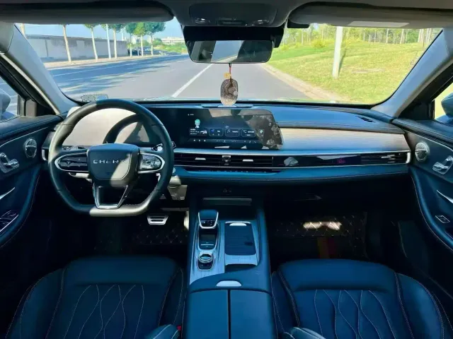 Chery Arrizo 8 — Фото автомобиля 6