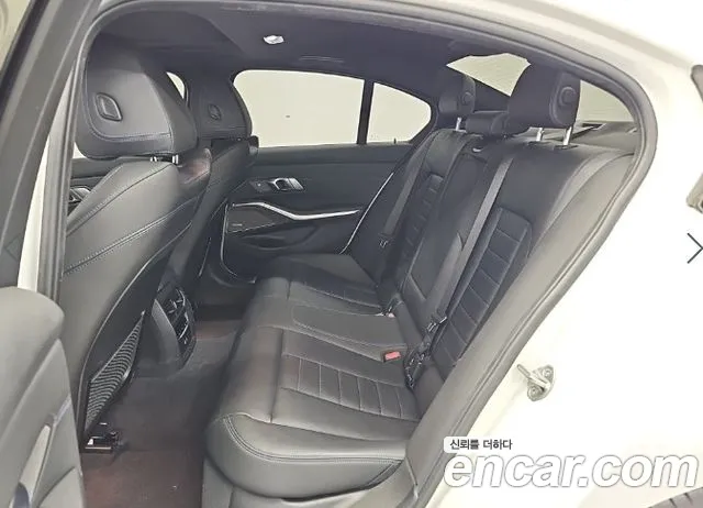 BMW 3 Series G20 — Фото автомобиля 12