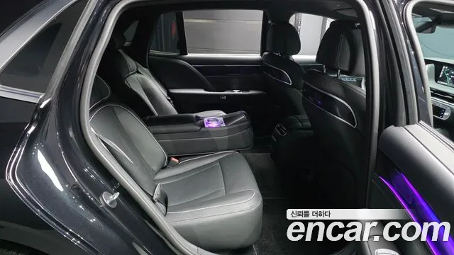 Genesis G90 Бензин 3.5 турбо AWD — Фото автомобиля 12