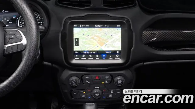 Jeep Renegade — Фото автомобиля 20