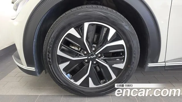 Kia EV6 — Фото автомобиля 5