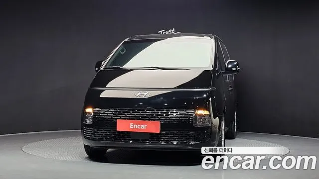 Hyundai Staria Staria Карго 3 места — Фото автомобиля 3