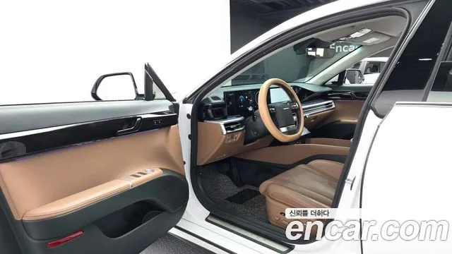 Hyundai Grandeur Grandeur (GN7) 2.5 Бензин 2WD — Фото автомобиля 9