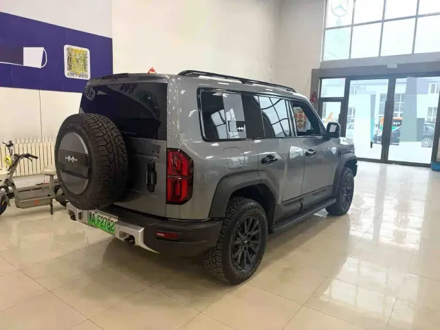 BYD FangChengBao Leopard 5 — Фото автомобиля 9