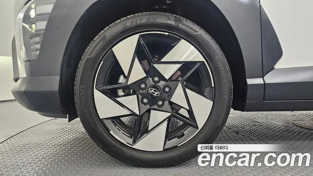 Hyundai Kona Kona (SX2) Бензин 1.6 турбо 2WD — Фото автомобиля 5