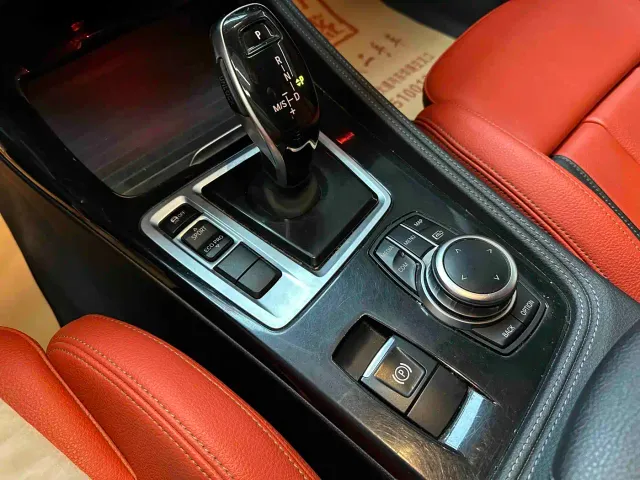 BMW 1 Series — Фото автомобиля 9