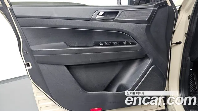 KG_Mobility_Ssangyong Rexton Новый Rexton Sport Дизель 2.2 4WD — Фото автомобиля 21
