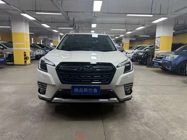 Subaru Forester — Фото автомобиля 2