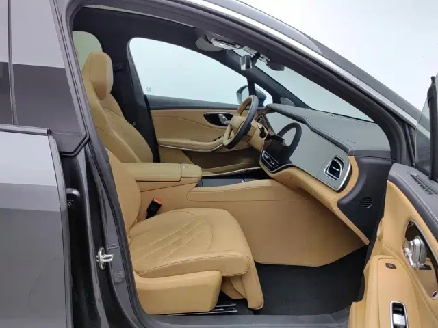 Roewe Feifan R7 — Фото автомобиля 23
