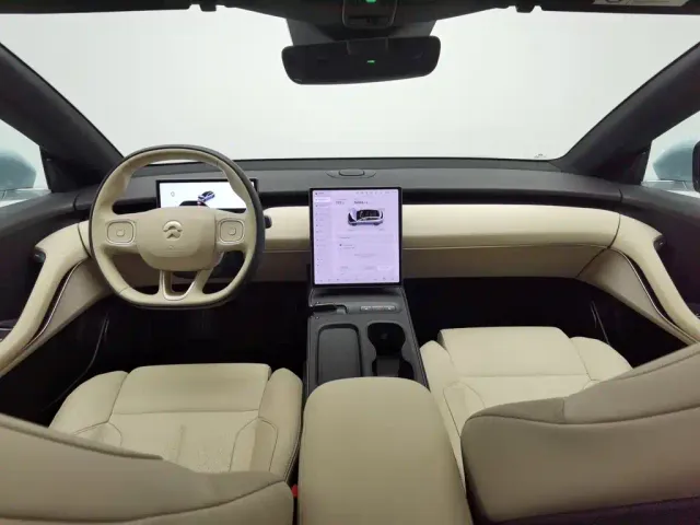 Nio ET5 Touring — Фото автомобиля 5
