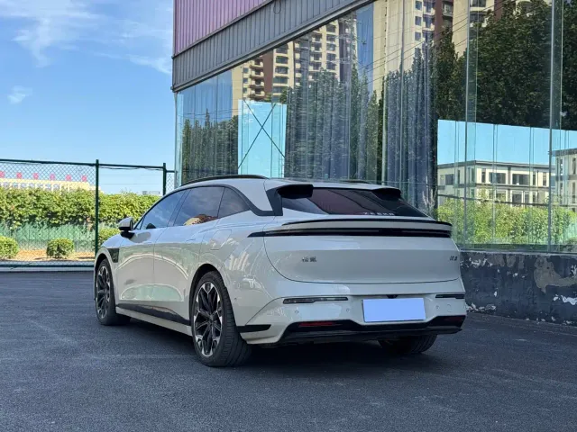 Zeekr 007 GT — Фото автомобиля 6