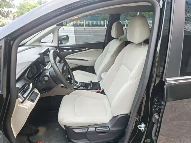 Maxus G50 — Фото автомобиля 14