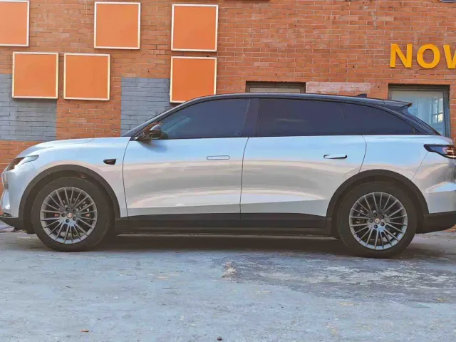 Leapmotor C11 — Фото автомобиля 2