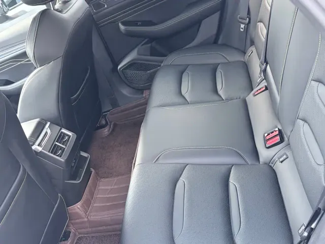 Geely Xingrui — Фото автомобиля 12