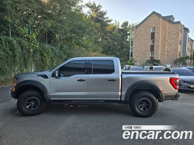 Ford F150 — Фото автомобиля 4
