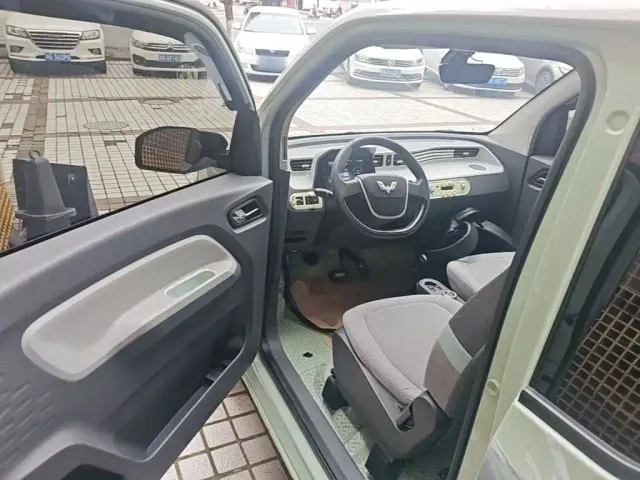 Wuling Hongguang Mini EV — Фото автомобиля 15