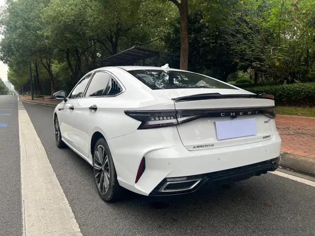 Chery Arrizo 8 — Фото автомобиля 6