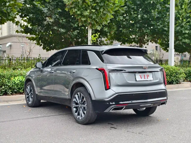 Cadillac XT5 — Фото автомобиля 7