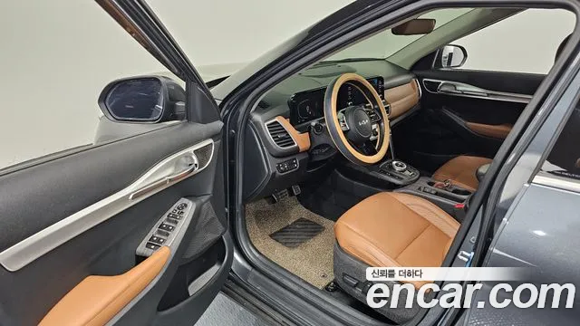 Kia Seltos Новый Seltos Бензин 1.6 Turbo 4WD — Фото автомобиля 10