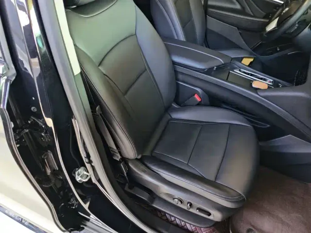 Buick Enclave — Фото автомобиля 24