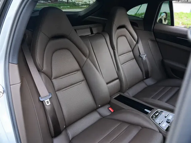 Porsche Panamera — Фото автомобиля 18
