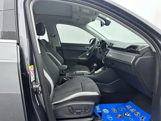 Audi Q3 — Фото автомобиля 11