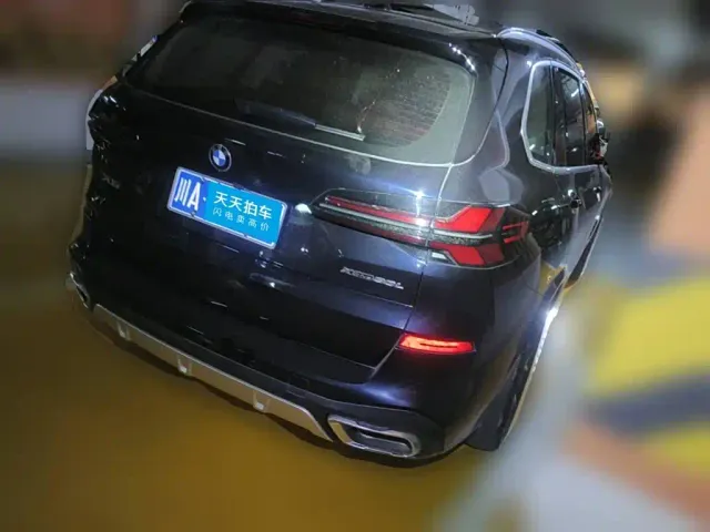 BMW X5 — Фото автомобиля 2