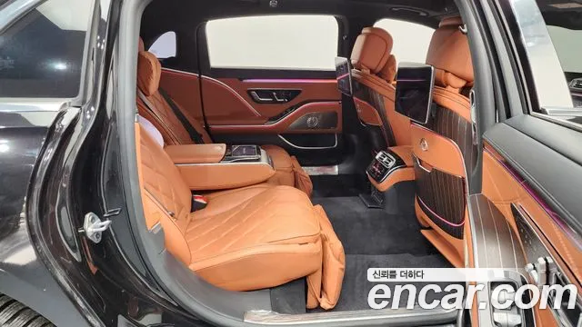 Mercedes-Benz S-Class — Фото автомобиля 20